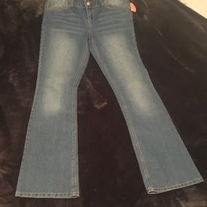 NWT - women’s SO Jeans Size 11  Bootcut